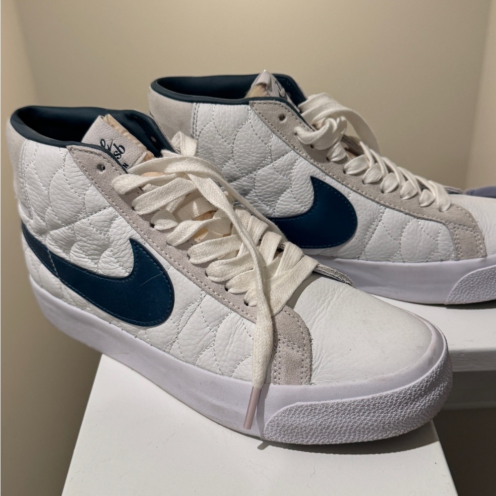 Eric Koston x Zoom Blazer Mid SB 'White Nightshade'